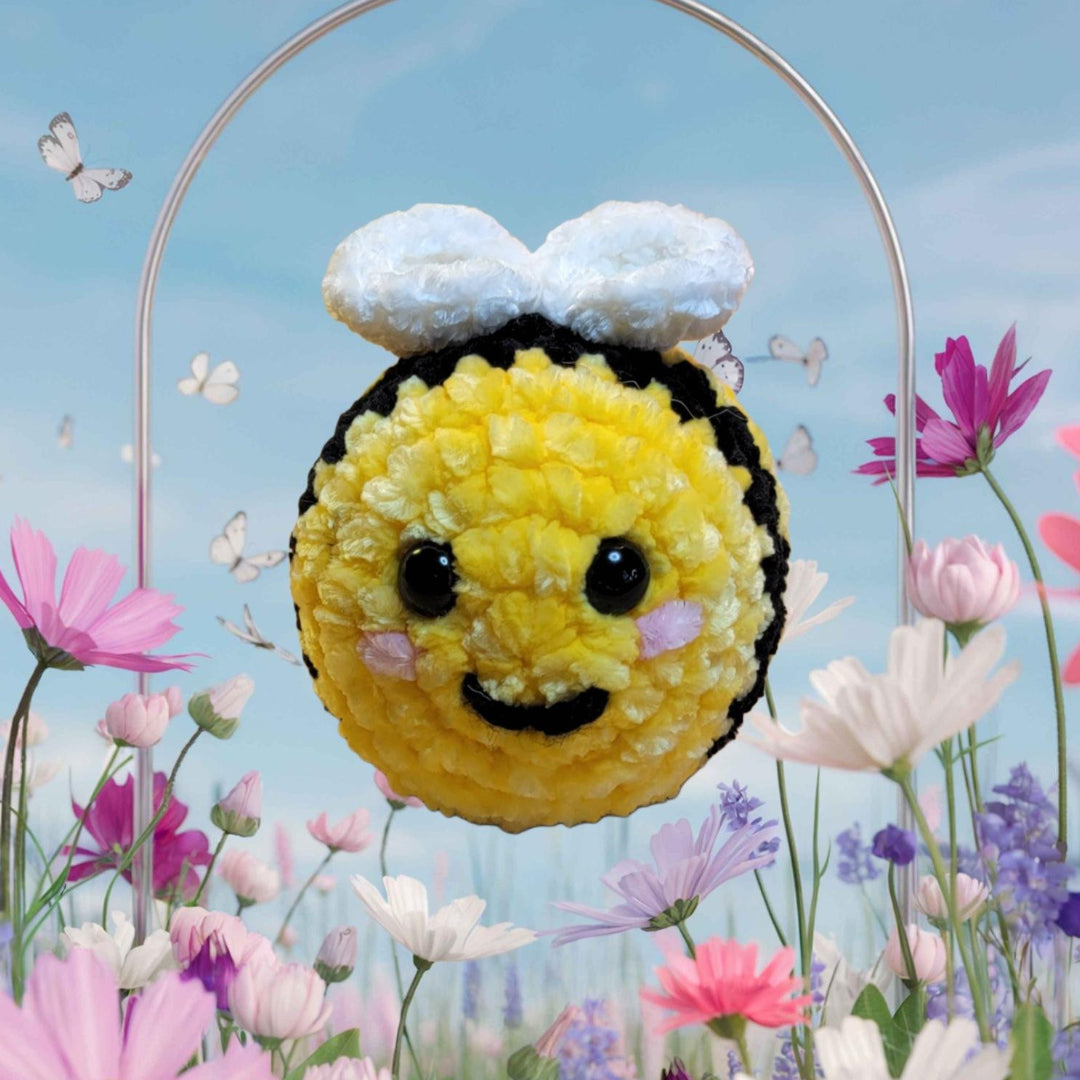 Crochet Bee Pattern Instant Download PDF - Oma's Cozy Creations