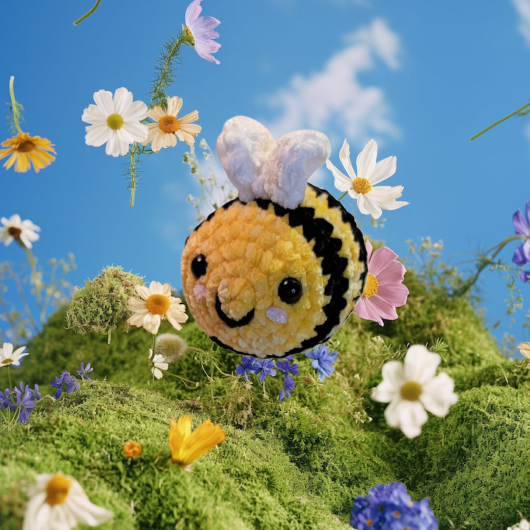 Amigurumi Bees Crochet Animal Plushies - Oma's Cozy Creations