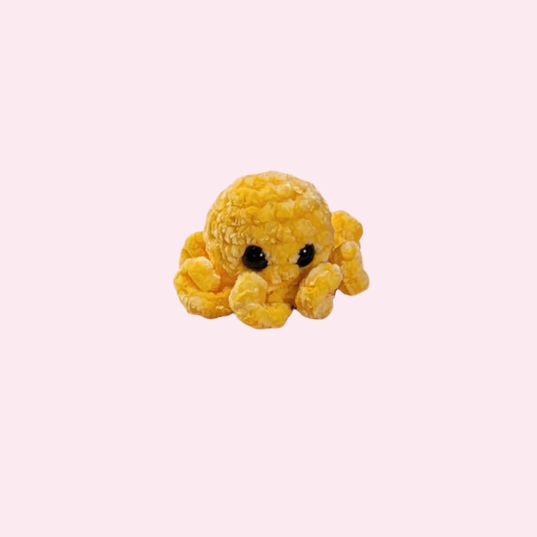Amigurumi Mini Octopus Crochet Animal Plushies - Oma's Cozy Creations