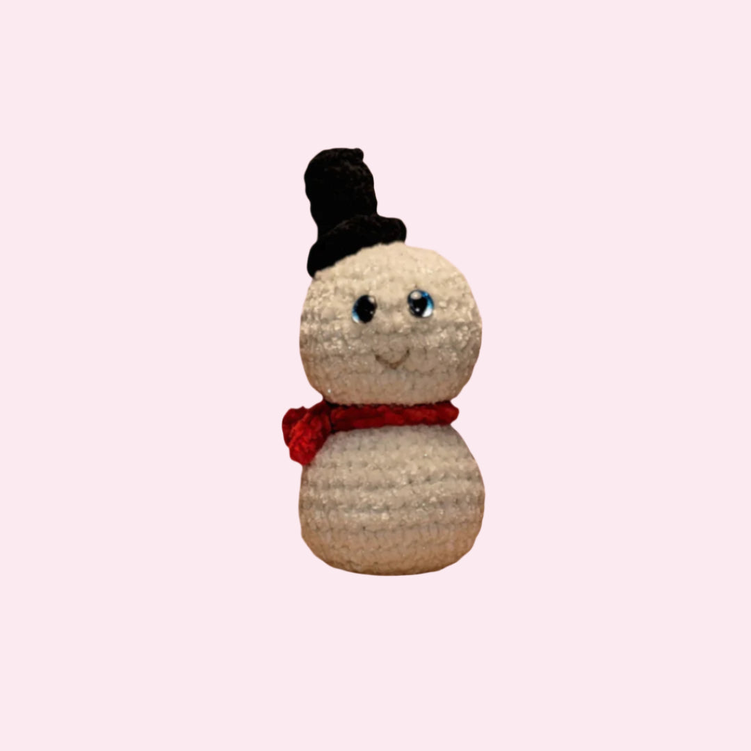 Amigurumi Snowman Crochet Plushie - Oma's Cozy Creations
